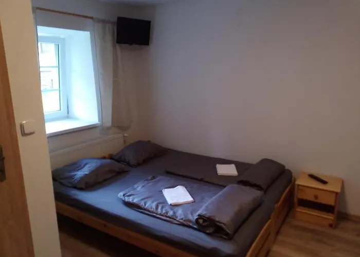 Pod Lipami -